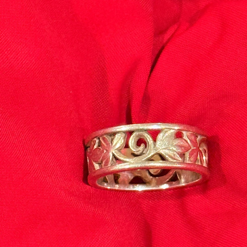 James Avery silver Floral Ring